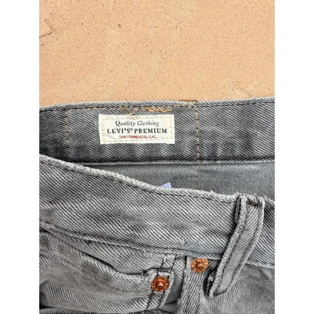Levis 501 Jeans Men 32x32 Gray Original Fit Button Fly Straight Leg Premium
